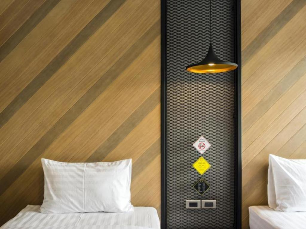 The Circle Hotel Buriram Esterno foto