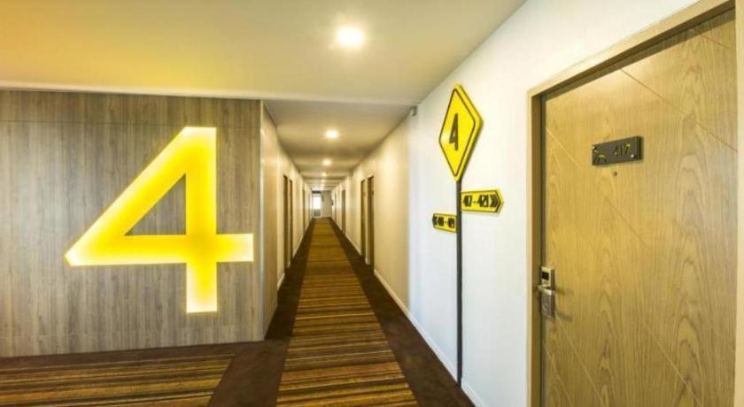 The Circle Hotel Buriram Esterno foto