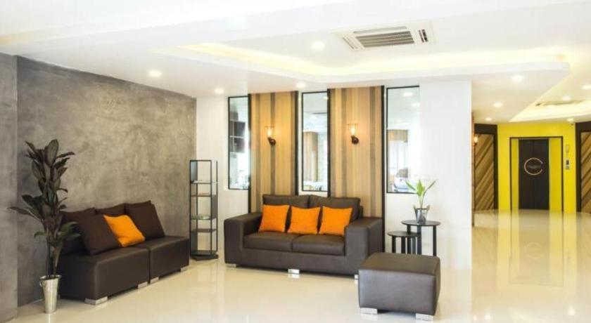 The Circle Hotel Buriram Esterno foto