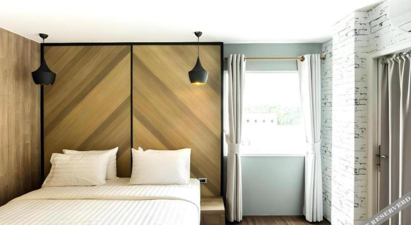 The Circle Hotel Buriram Esterno foto