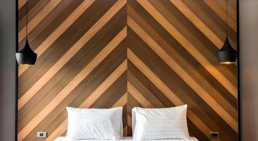The Circle Hotel Buriram Esterno foto