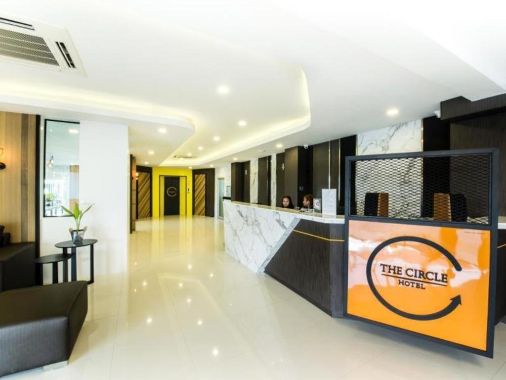 The Circle Hotel Buriram Esterno foto